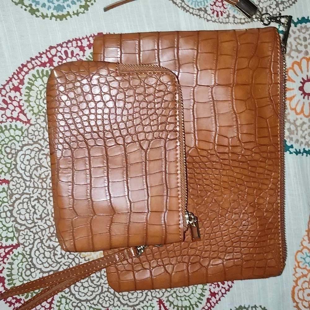 Croc-Embossed Tan Clutch and Wallet Set